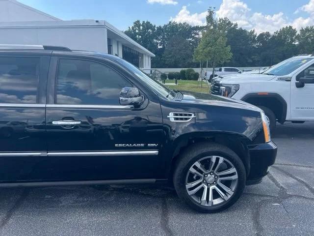 cadillac escalade esv 2011 1GYS3JEF8BR157156 image cadillac escalade esv 2011 1GYS3JEF8BR157156 image
